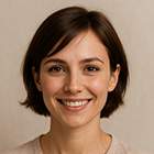 retrato de Elena Ríos. sonriente